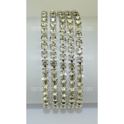 Našívací řetěz kovový stříbrný s kamínky barvy Crystal velikost SS16