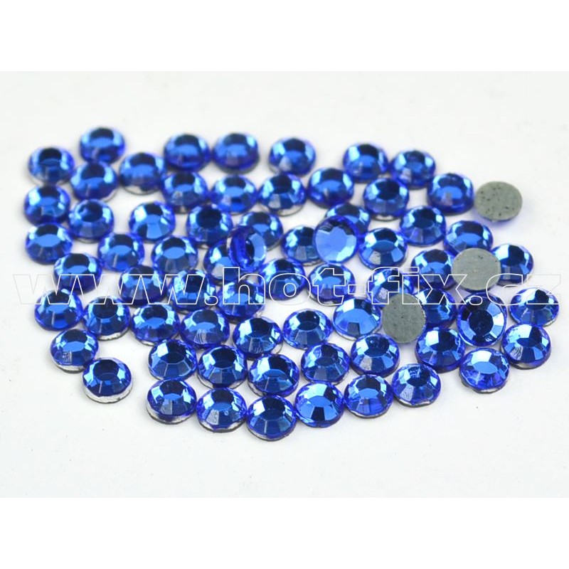 Skleněné hot-fix kamínky barva Sapphire velikost SS20