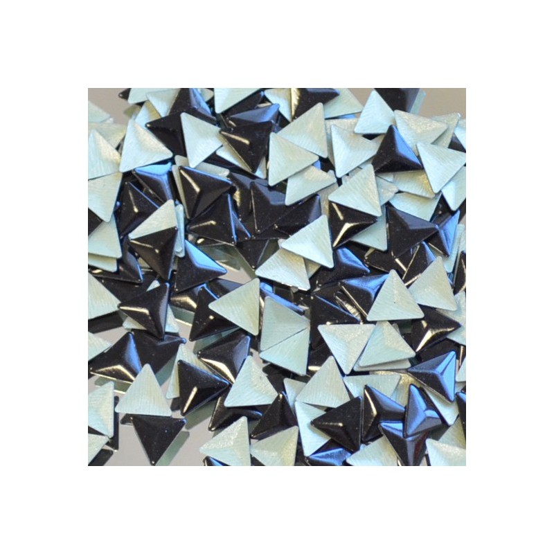 Kovové hot-fix kamínky tvarové - trojúhelníky černé 6 × 6 mm
